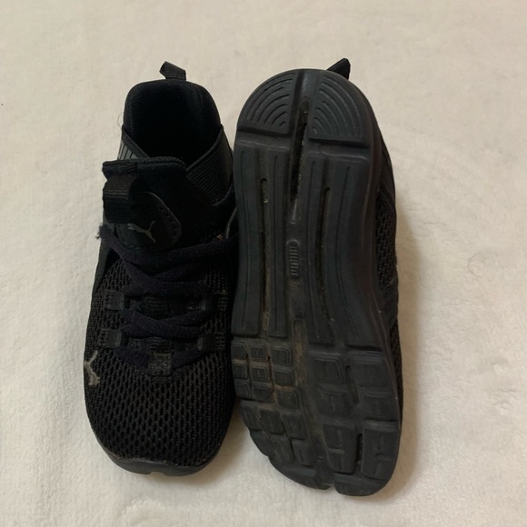 Puma Black Sneakers - Picture 4 of 4